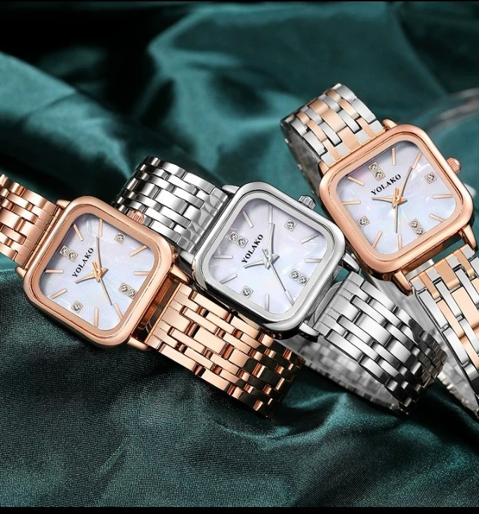 LADIES WRISTWATCH